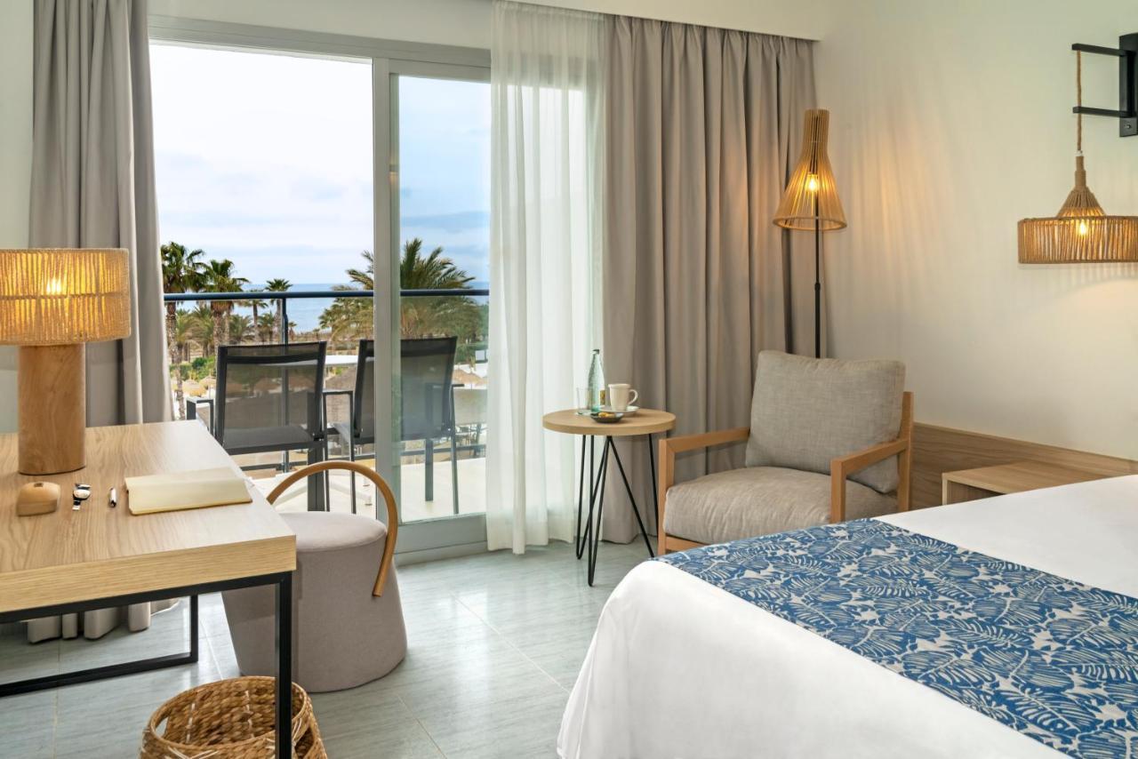 Hotel Cabogata Jardin 4*